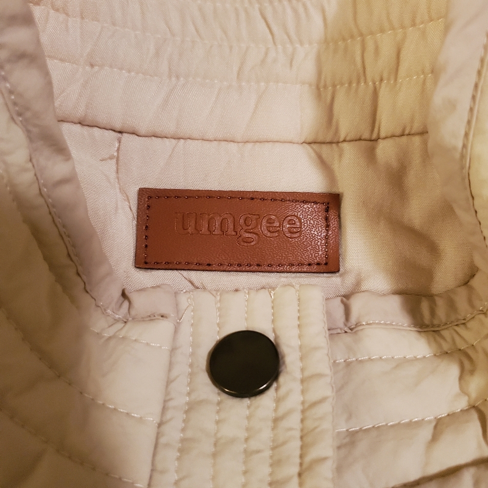 Umgee Women's Quilted Lightweight Jacket. Off white. Size Medium. Button up - Picture 3 of 6